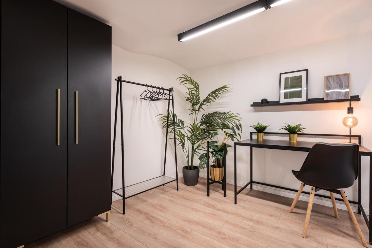 D24 - Historic Quarter Design Loft - Best Location By Bqa Budapest Bagian luar foto