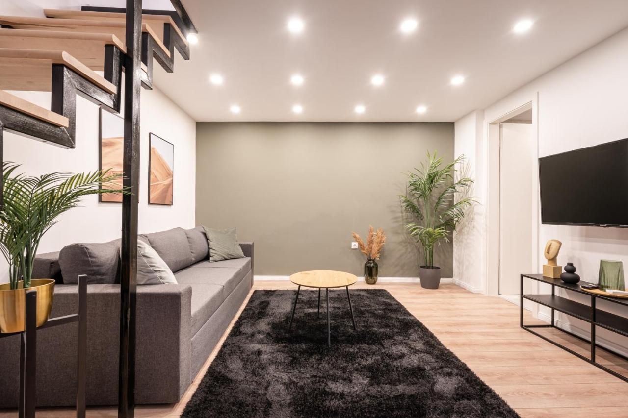 D24 - Historic Quarter Design Loft - Best Location By Bqa Budapest Bagian luar foto
