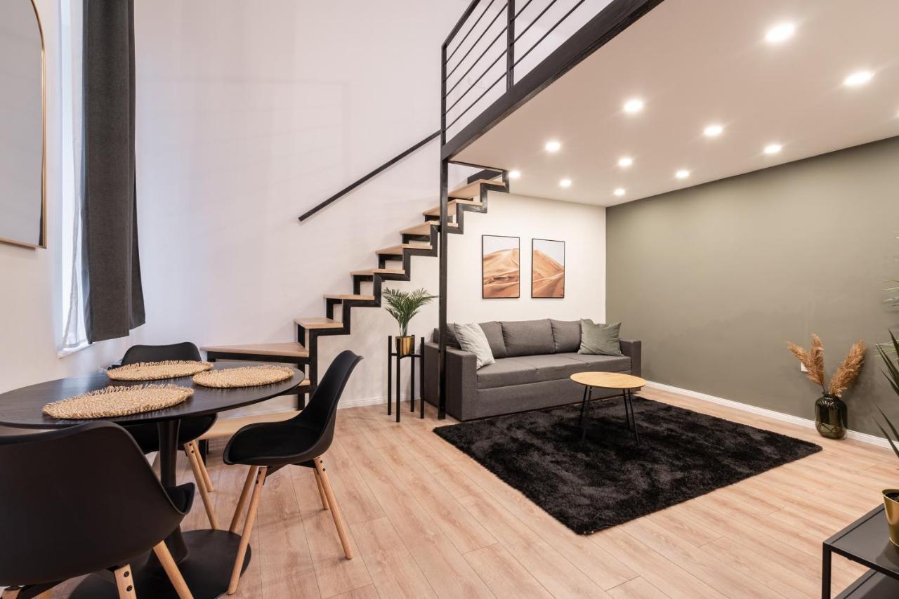 D24 - Historic Quarter Design Loft - Best Location By Bqa Budapest Bagian luar foto